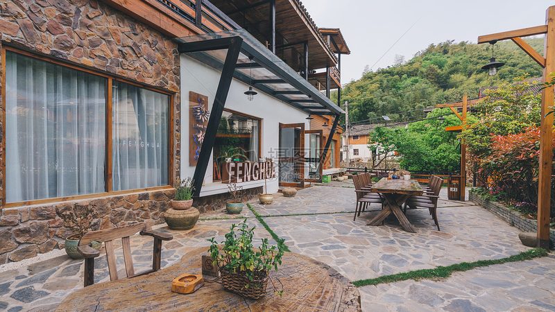 四川九寨沟最佳旅游季节揭秘：避开人潮，享受美景